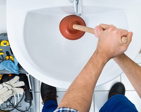 3 Cele mai frecvente mituri despre instalații care te costă bani 6 3-most-common-plumbing-myths-that-cost-you-money